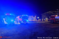 Runęła ceglana ściana, w środku były zwierzęta. Groźne zdarzenie w powiecie bielskim - foto