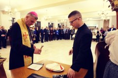 „Nie ukrywajcie nic przed wyborcami”. Mocna słowa biskupa do samorządowców - foto