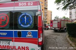 Groźny wyciek gazu w wieżowcu na bielskim osiedlu. O niebezpieczeństwie ostrzegł czujnik