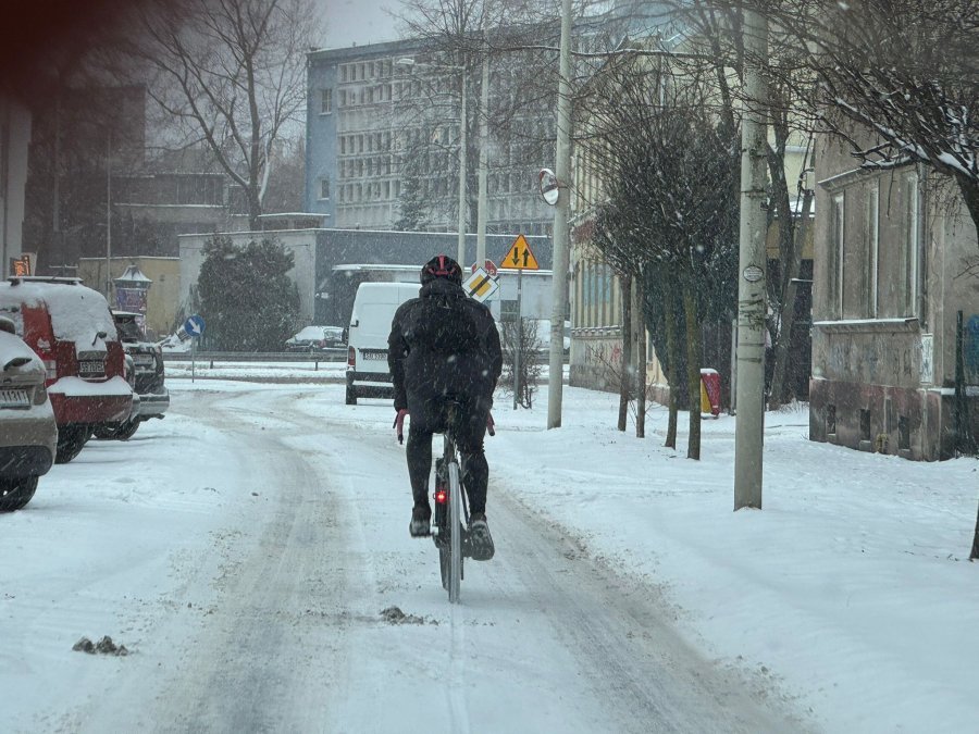 Sypią się kary za zimowe utrzymanie dróg i chodników. MZD zapowiada, że to nie koniec - foto