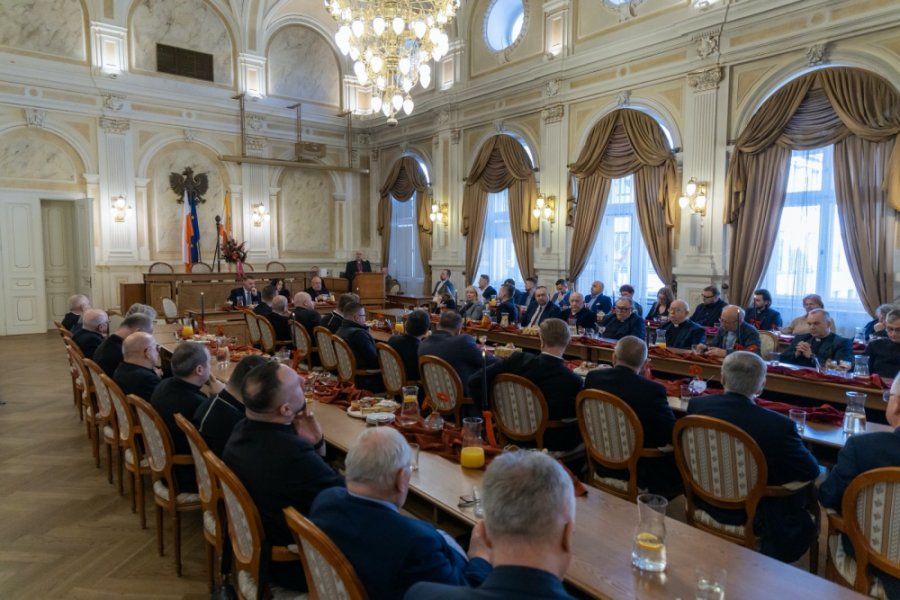 Prezydent przyjął duchowieństwo różnych wyznań. Rozmawiano o rozwoju miasta - foto