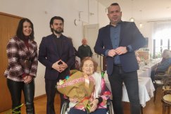 Dwie ojczyzny i sto lat pięknego życia. Piękny jubileusz w Ewangelickim Domu Opieki - foto