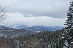 Alert dla całego regionu. Śnieg zniknie w oczach, a sytuację pogorszy silny wiatr i opady