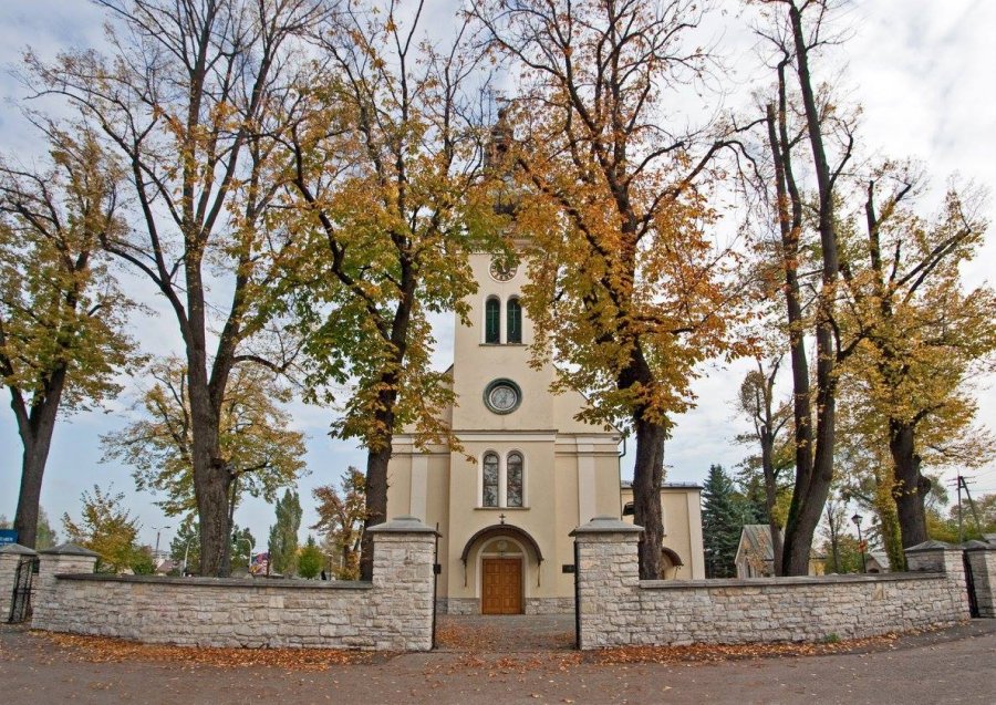 Parafia obłożona restrykcjami, musi uciszyć dzwony. Rozgoryczeni parafianie zapowiadają odwołanie