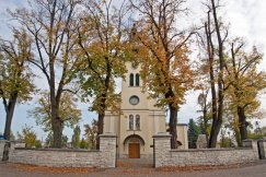Parafia obłożona restrykcjami, musi uciszyć dzwony. Rozgoryczeni parafianie zapowiadają odwołanie