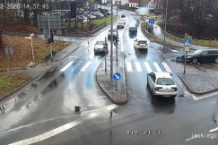 Dramatyczny manewr na Andersa. Wybrał uderzenie w słup, by nie taranować innych - foto