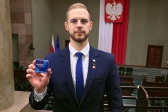Kupił prezerwatywy na kancelarię premiera, dziś usłyszał zarzuty. „Dla mnie to kuriozum” - foto