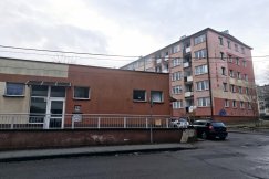 Batalia o teren po pawilonie. Spółdzielnia chce zbudować blok, mieszkańcy oczekują parkingu