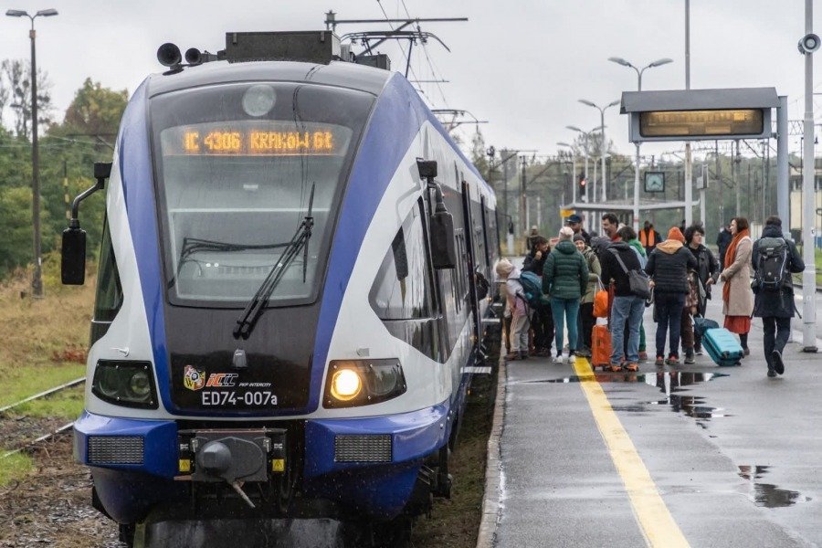 Pociągiem do Krakowa co dwie godziny! Wielkie zmiany w ramach rocznej korekty rozkładu