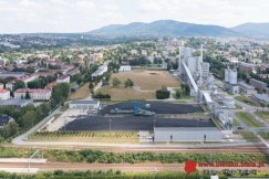 Tysiące paneli na gruncie o ogromnej wartości. Miasto nie negocjowało z energetycznym gigantem