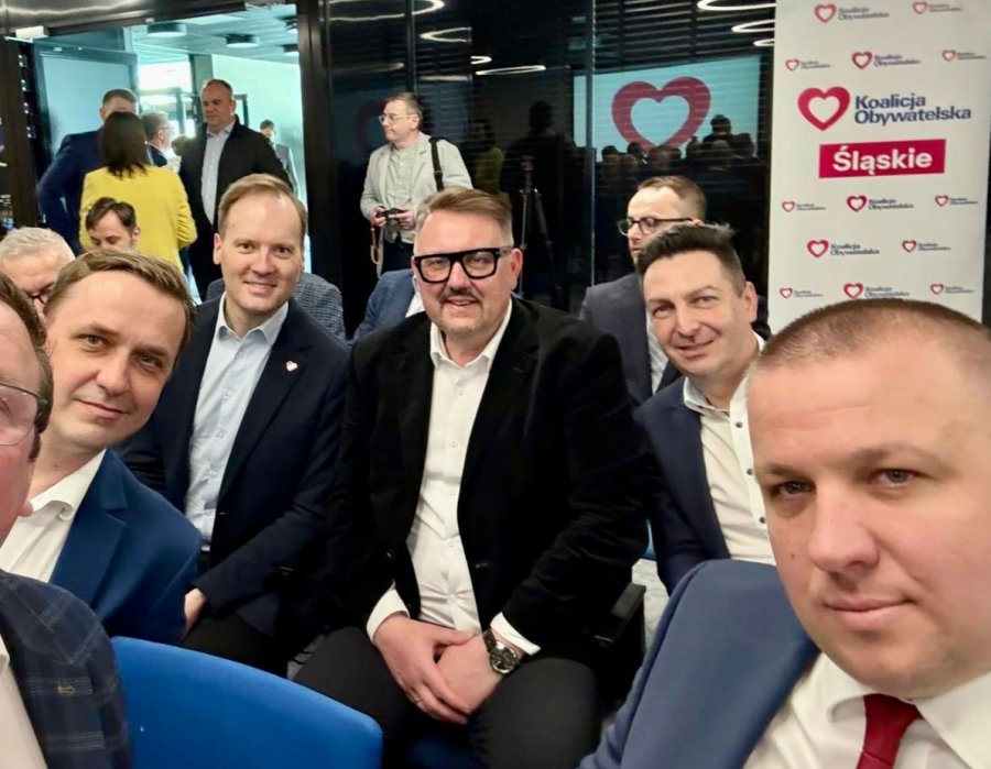 Rosną wpływy Jarosława Klimaszewskiego. Rekordowe zaufanie i fotel wiceszefa partii - foto