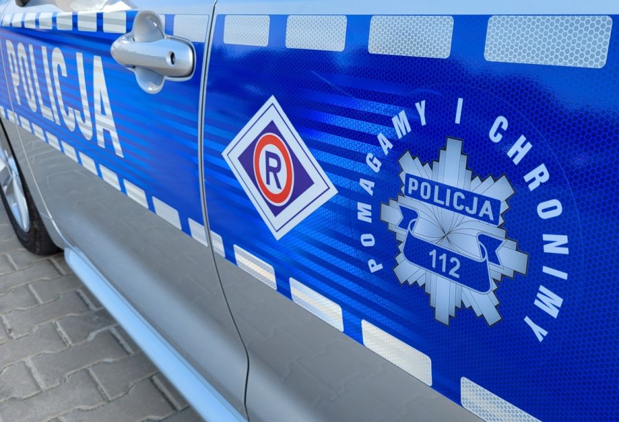 Bezczelność czy głupota? A może jedno i drugie. Pod odsłoną nocy ukradli żeliwne elementy