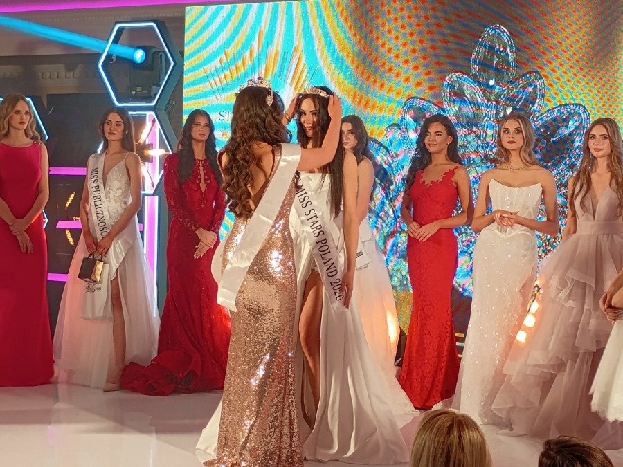 Gala pełna blasku, wdzięku i stylu. Miss Stars Poland i „Kroniki Beskidzkiej” wybrana - foto