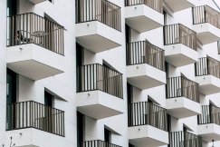 Zadłużone mieszkanie, trudna sytuacja finansowa - kiedy warto rozważyć skup nieruchomości?