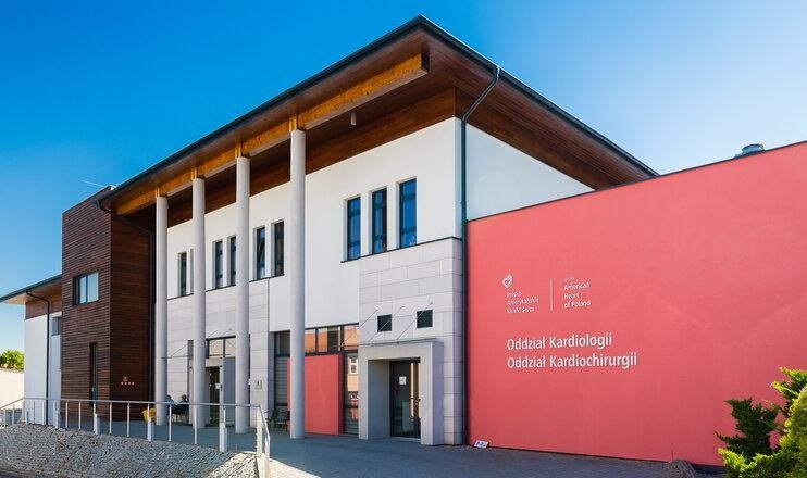 Przełomowy zabieg w bielskiej klinice. To szansa dla chorych z grup wysokiego ryzyka - foto