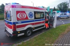 Dramatyczne sceny przed sklepem. Wzorowa postawa świadków pomogła przywrócić czynności życiowe