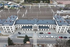Koniec wielkiego remontu u sąsiadów. Czechowicki dworzec zachwyca, Bielsko-Biała nadal czeka ZDJĘCIA