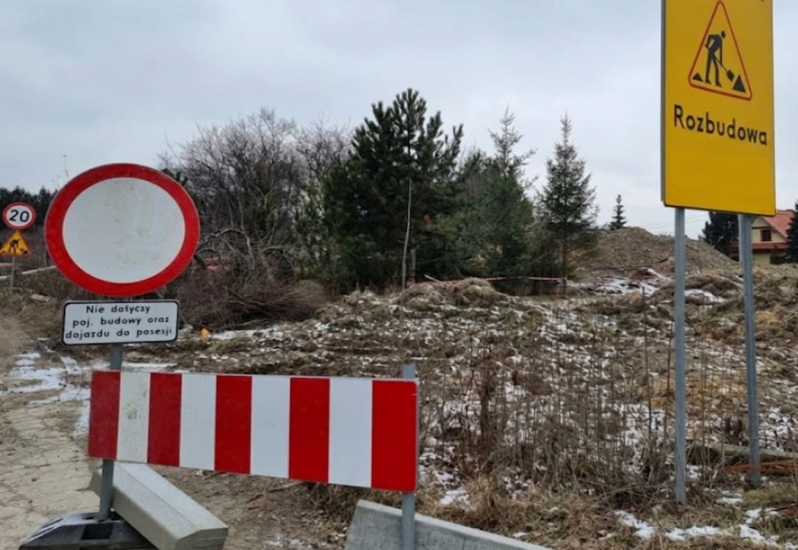 Rusza budowa kanalizacji, zamkną odcinek ulicy w Kamienicy. Kierowców czekają objazdy