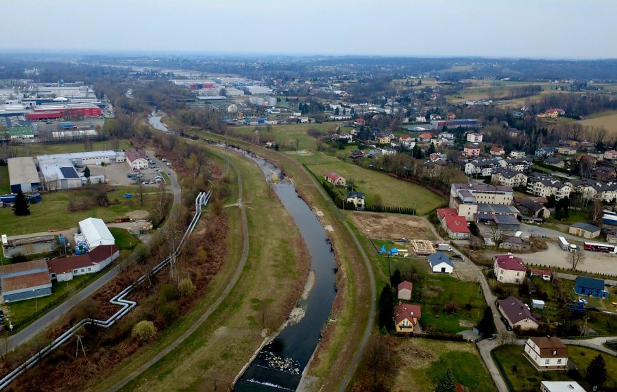 Z placu Niemczyka dookoła Komorowic. 4-kilometrowy patriotyczny bieg z historią w tle MAPA