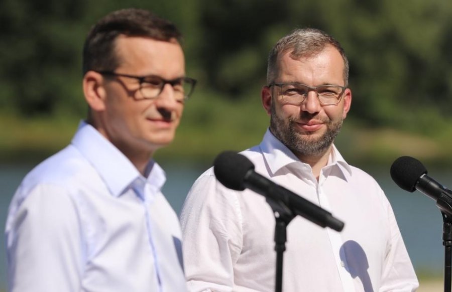 Poseł z Bielska-Białej u boku byłego premiera. Kaczyński miał ostrzegać przed takim ruchem