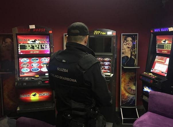 72 oskarżonych i 160 mln zł „wypranych” pieniędzy. Bielska prokuratura kończy gigantyczne śledztwo