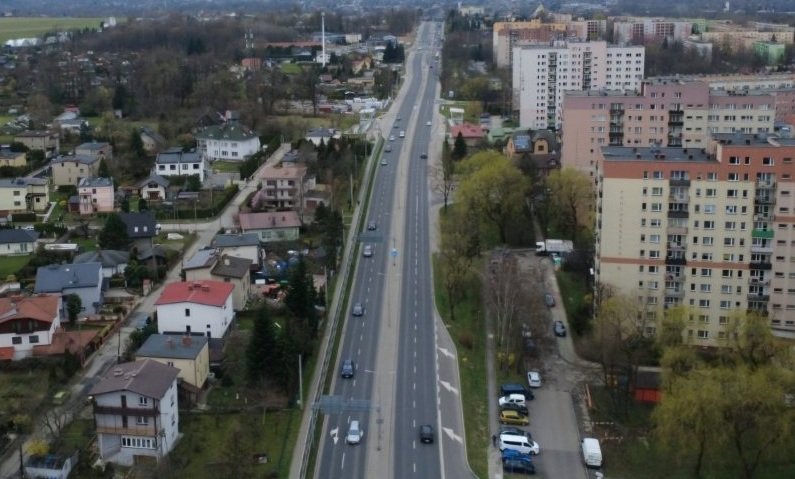 Senior z podwójnym zakazem zatrzymany na Cieszyńskiej. Grozi mu kara bezwzględnego więzienia