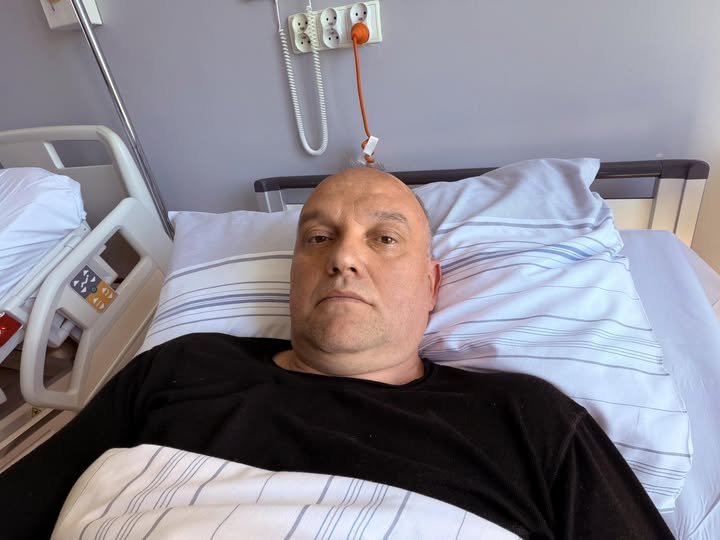 Poseł z Bielska-Białej trafił na stół operacyjny. Kostka w rosole niemal doprowadziła do tragedii - foto
