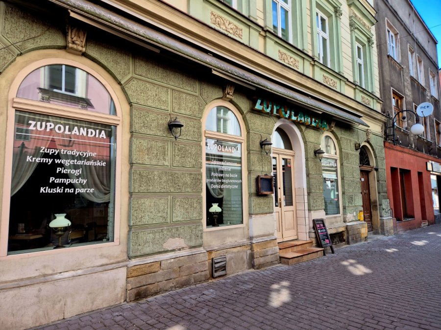 „Kochałam tę pracę i tych ludzi”. Smak domowej kuchni przegrał z rosnącymi kosztami i opłatami