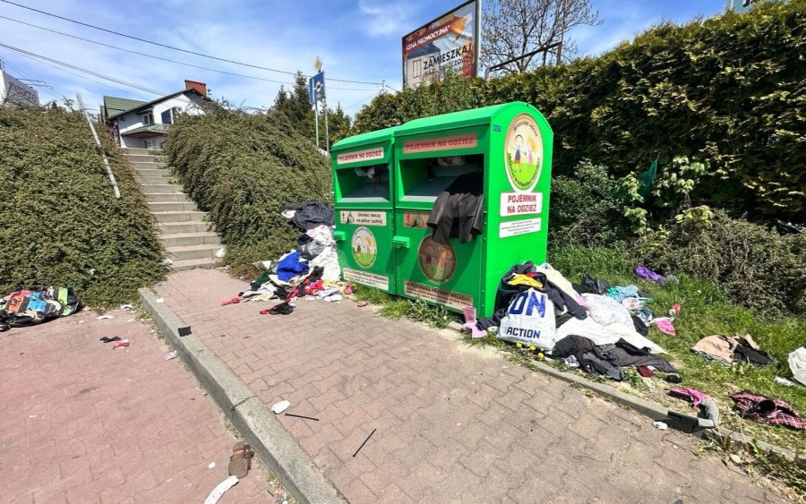 Wstydliwy widok przy Krakowskiej. Czy do uprzątnięcia bałaganu potrzeba interwencji służb? - foto