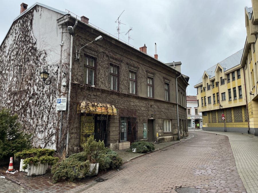 Cena była za wysoka? Nie było chętnego na dwie kamienice z „kłopotliwym” podwórkiem - foto