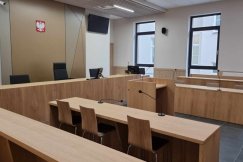 Wsiadł za kierownicę na aktywnym zakazie. 27-latek usłyszał wyrok bezwzględnego więzienia