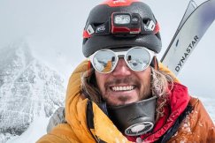 Historyczny wyczyn Bielszczanina. Samotnie zdobył Lhotse i zjechał z szczytu na nartach - foto
