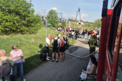 Pożar, zerwana trakcja i ewakuacja 550 pasażerów. Chwile grozy w pociągu do Bielska-Białej - foto
