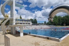 Basen za 50 milionów złotych i „nieprzewidziana” woda. Kosztowna awaria i pokrętne tłumaczenia
