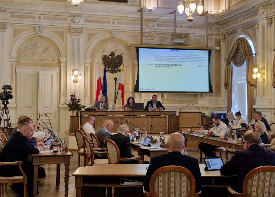 Zapaść w diagnostyce, pacjenci skazani na lata czekania. Radni przyjęli apel ponad podziałami - foto