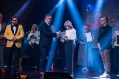Jubileuszowy gest prezydenta. Miejski Dom Kultury hucznie świętował jubileusz działalności - foto