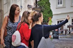 Intymność dziecka w sieci. Seksuolożka podpowie rodzicom, jak reagować na zagrożenia