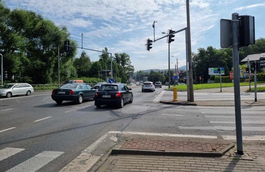 Liczniki na skrzyżowaniach rozładują korki? Radny oczekuje pilotażu na bielskich drogach - foto