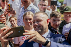 Karol Nawrocki z krótką wizytą w Bielsku-Białej. Wywołał spore poruszenie wśród mieszkańców