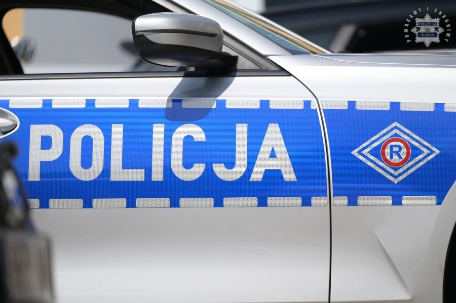 Nocna przejażdżka hulajnogą zakończona upadkiem. Dwoje nastolatków miało dużo szczęścia