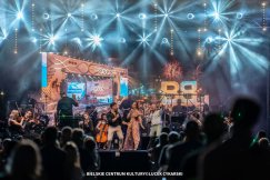 Światowe musicale zabrzmiały na placu. To był pierwszy koncert w ramach letniego cyklu - foto