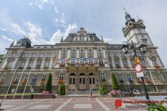 Donald Tusk oczekuje odpolitycznienia spółek. Partyjni nominaci w Bielsku-Białej mają się dobrze