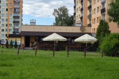Półtora roku spokoju i znów wrze. Czy nowy lokal na osiedlu podzieli losy zamkniętego pubu?