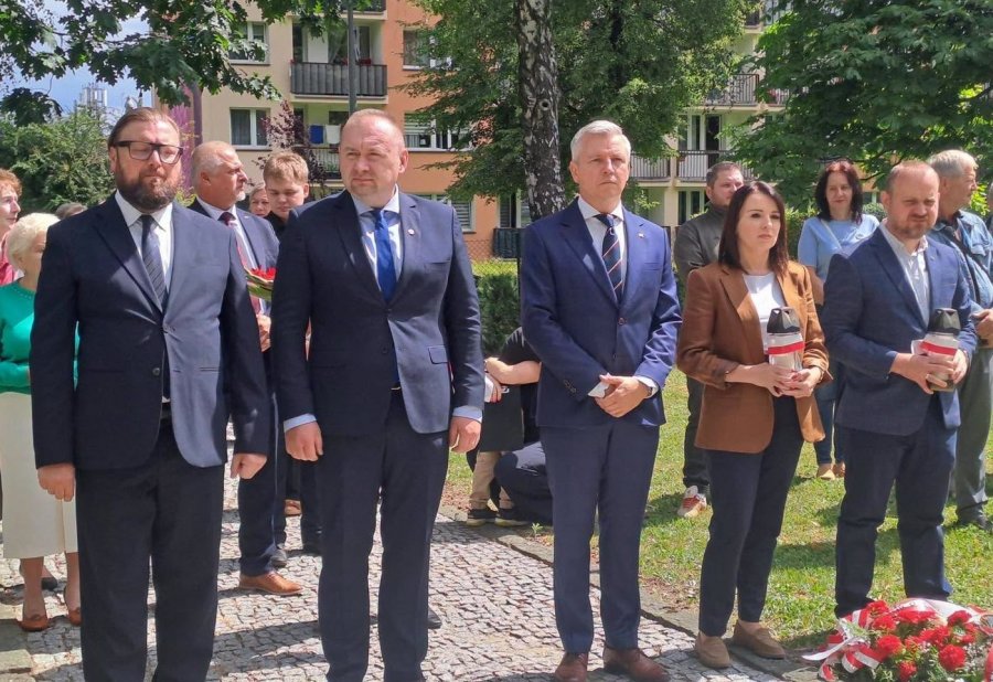 Kto chciał, ten dotarł. Prezydent nazwany „antypolską kreaturą”, rzecznik odsyła... do psychiatry