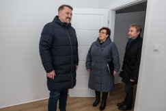 16 lat w fotelu prezesa. Z uśmiechem ucina plotki o pokrewieństwie z wiceprezydentem - foto