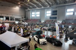Setki wyjątkowych aut, motocykle i Peja na scenie. Tak wyglądało Moto Music Show WIDEO