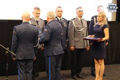 Święto w bielskim garnizonie. Wręczono blisko 250 awansów, potem odbył się piknik  - foto