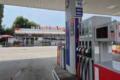 Ceny paliw na stacjach zbliżają się do 8 złotych za litr. Premier Tusk kreśli możliwy scenariusz