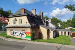 Zabytek, w którym działała karczma, popada w ruinę. Jedyny plan Ratusza, to jego sprzedaż - foto