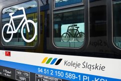 Rekordowy lipiec w Kolejach Śląskich. Coraz więcej rodzin i rowerzystów